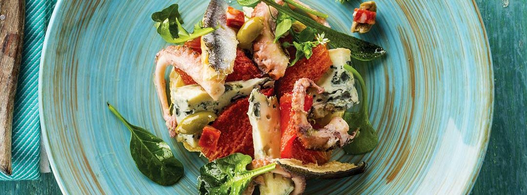 Tarte fine aux tomates confites et au Bleu d’Auvergne